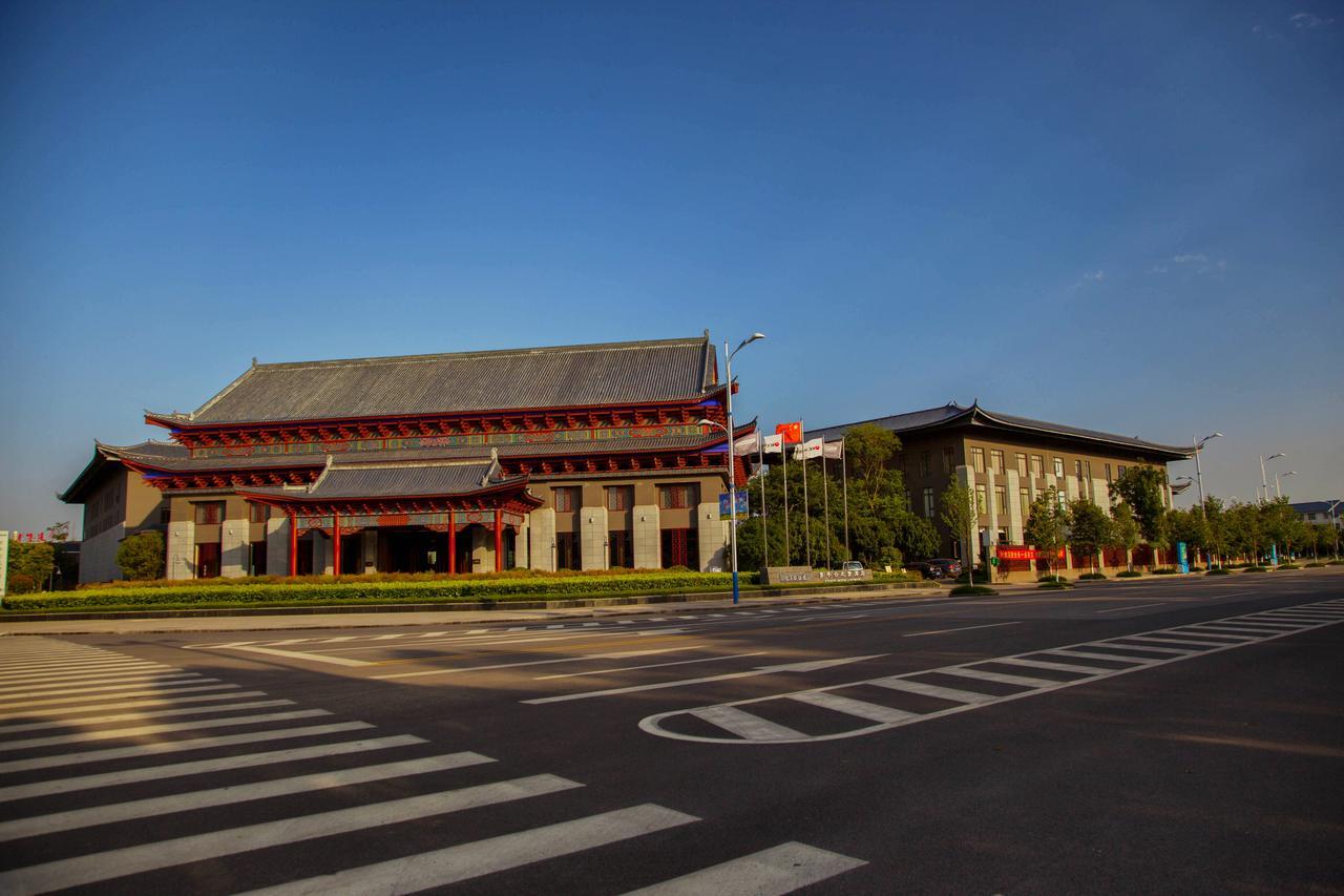 Cloud Luo Ping Hotel Luoping Екстериор снимка