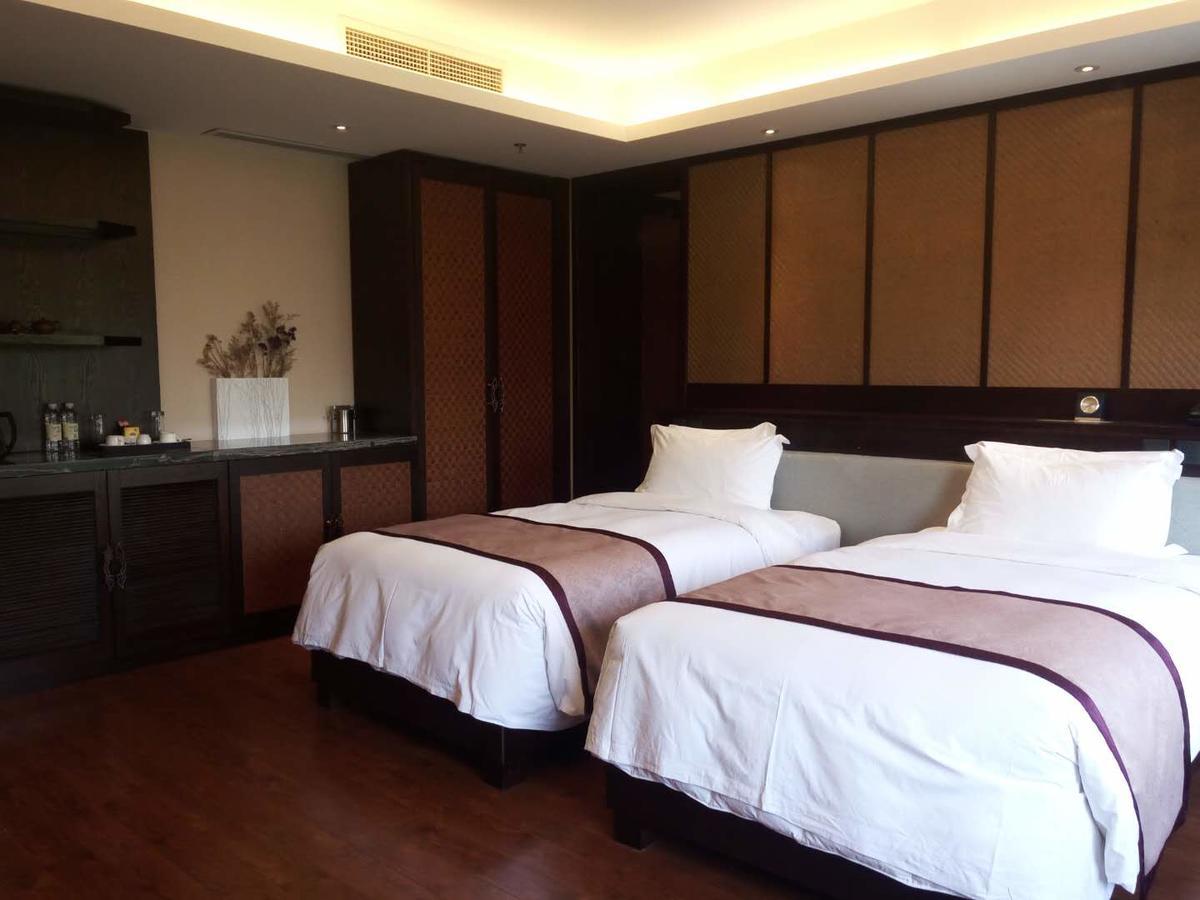 Cloud Luo Ping Hotel Luoping Екстериор снимка